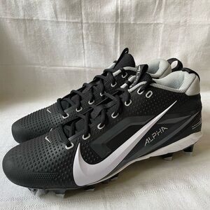 Nike Alpha Menace 4 Varsity Football Cleats Black White Men Size 10.5 FN0027-001